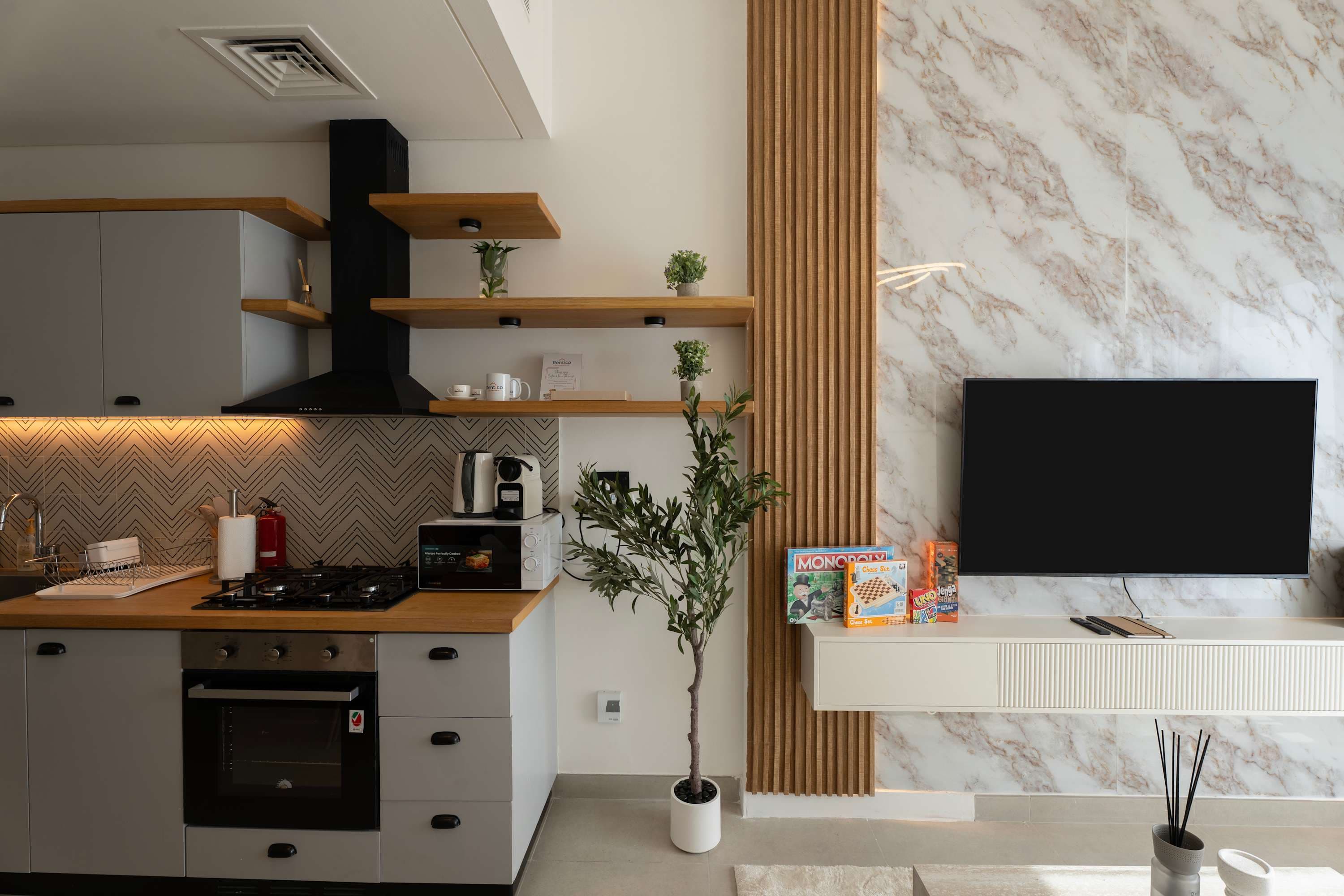 Rentico | 1BR Apartment | 5 Min Dubai Hills Mall — photo 4