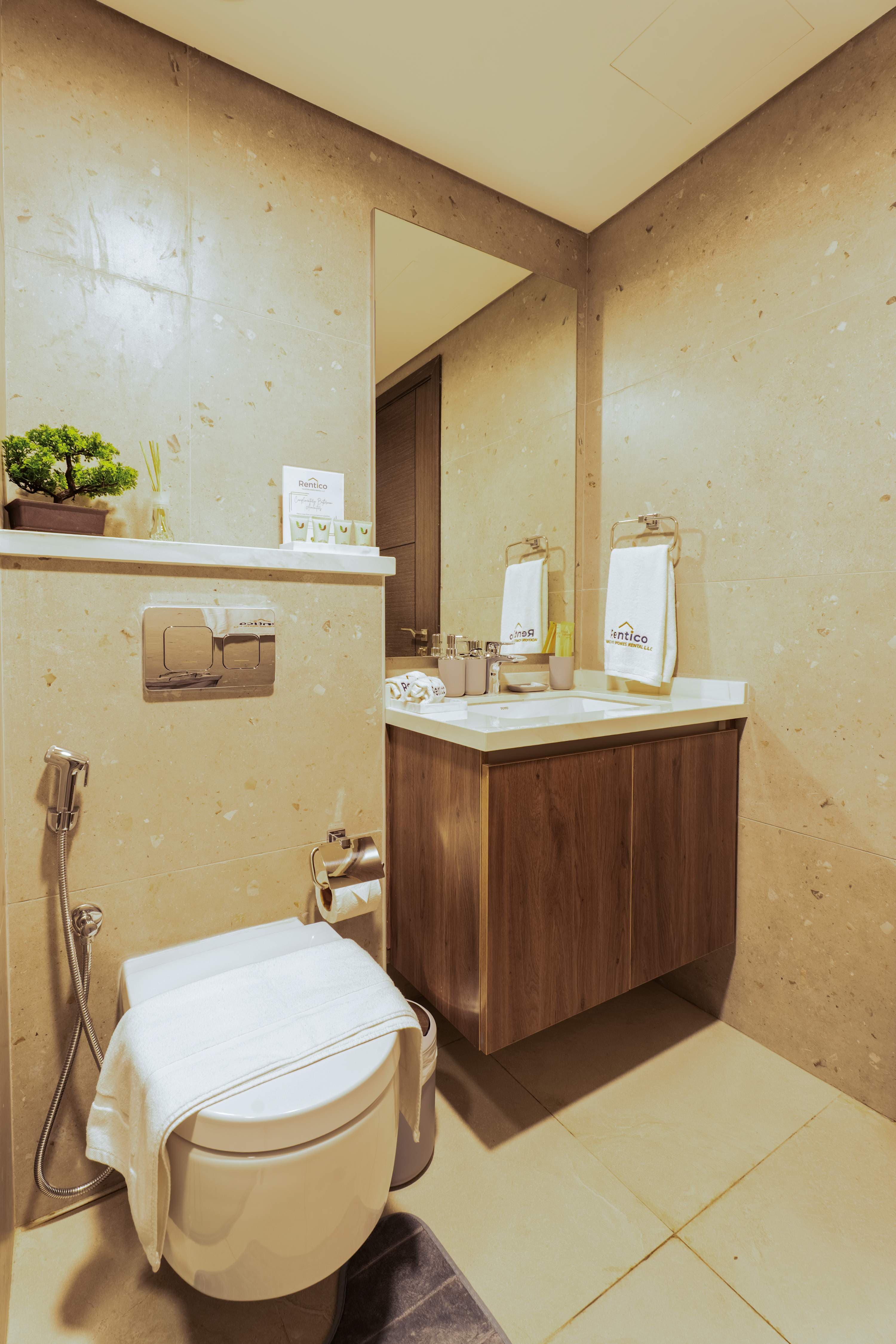 Rentico | Lux 1BR Burj Khalifa View | Business Bay — photo 14