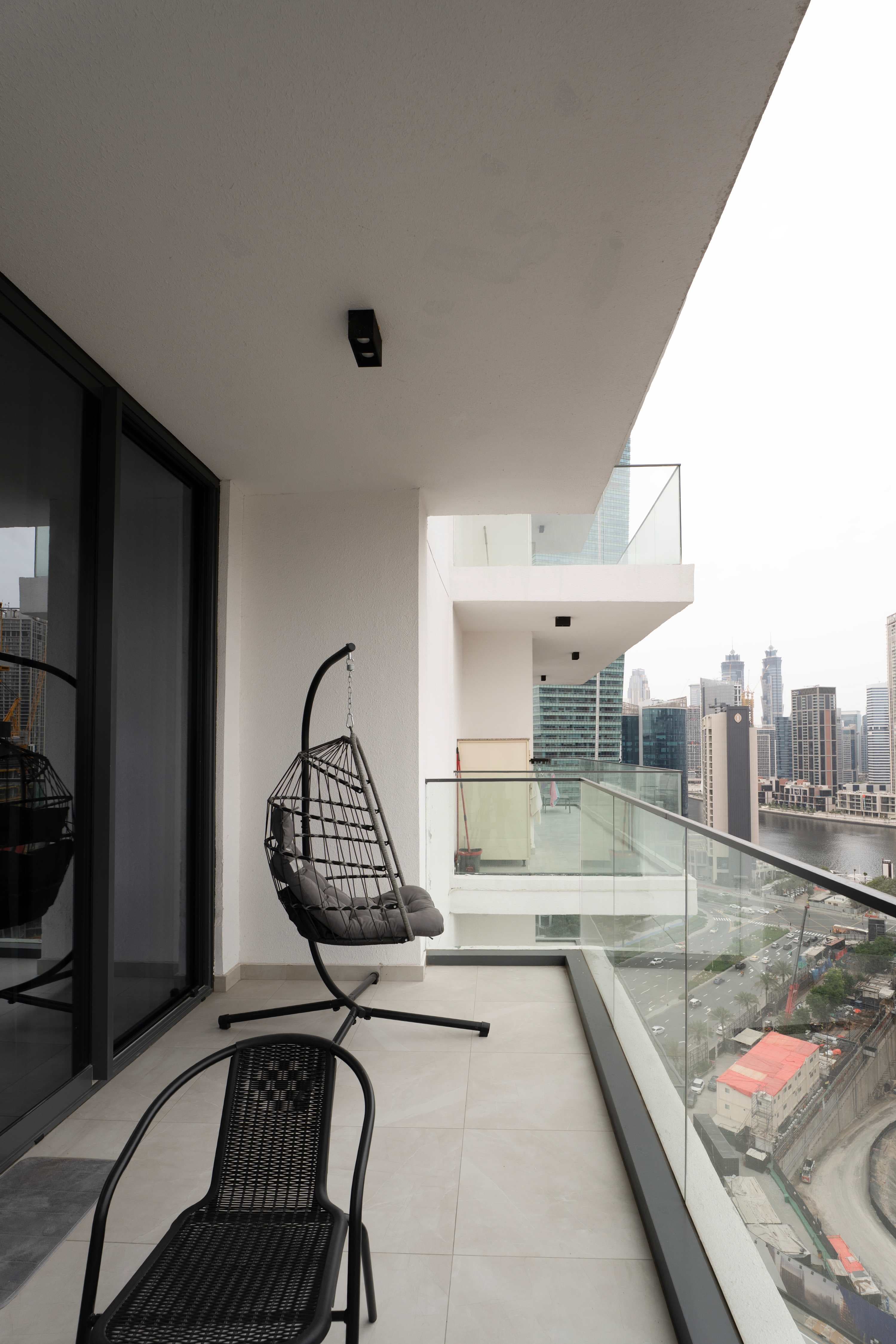 Rentico | Lux 1BR Burj Khalifa View | Business Bay — photo 17