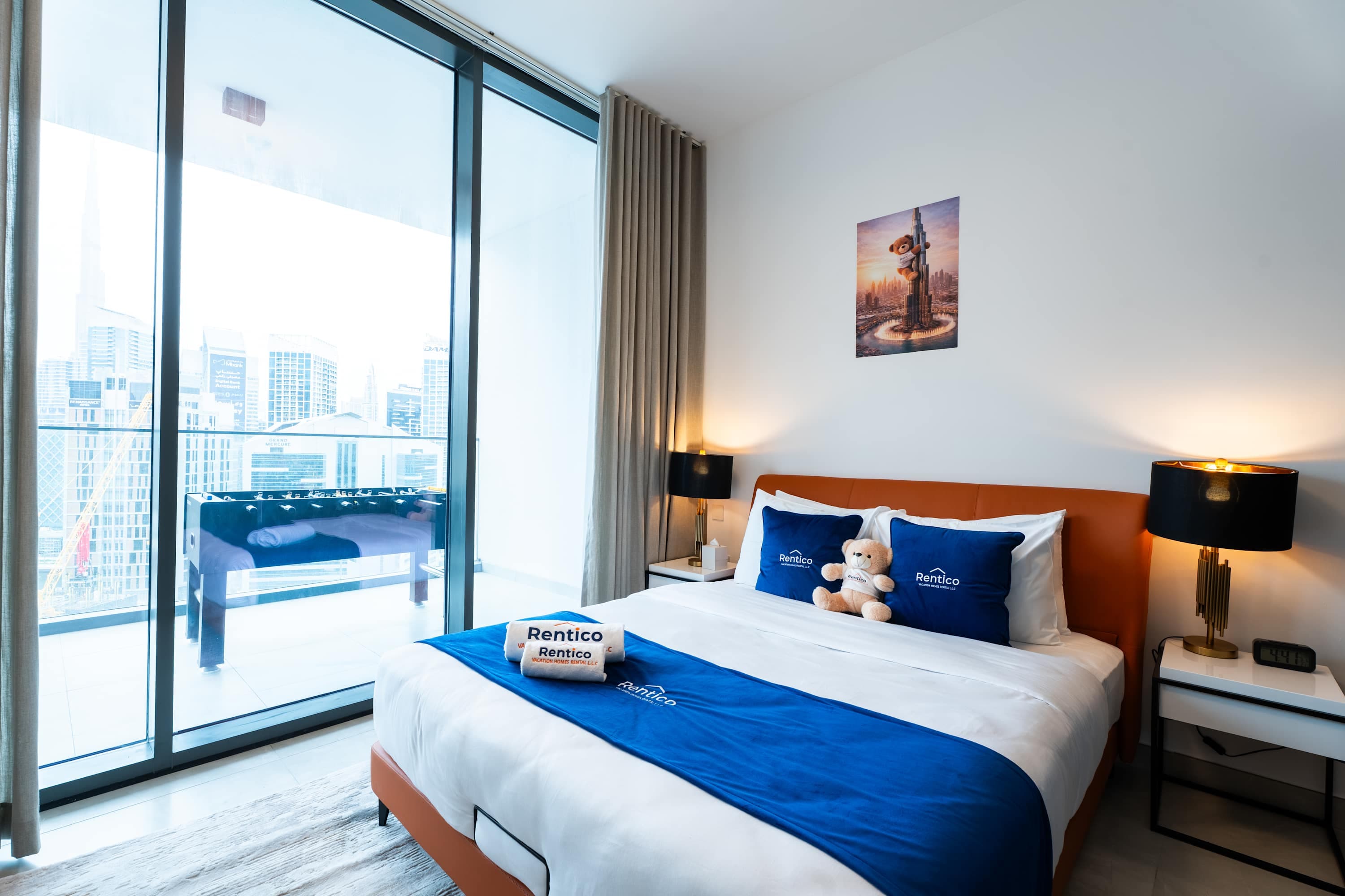 Rentico | Lux 1BR Burj Khalifa View | Business Bay — photo 3