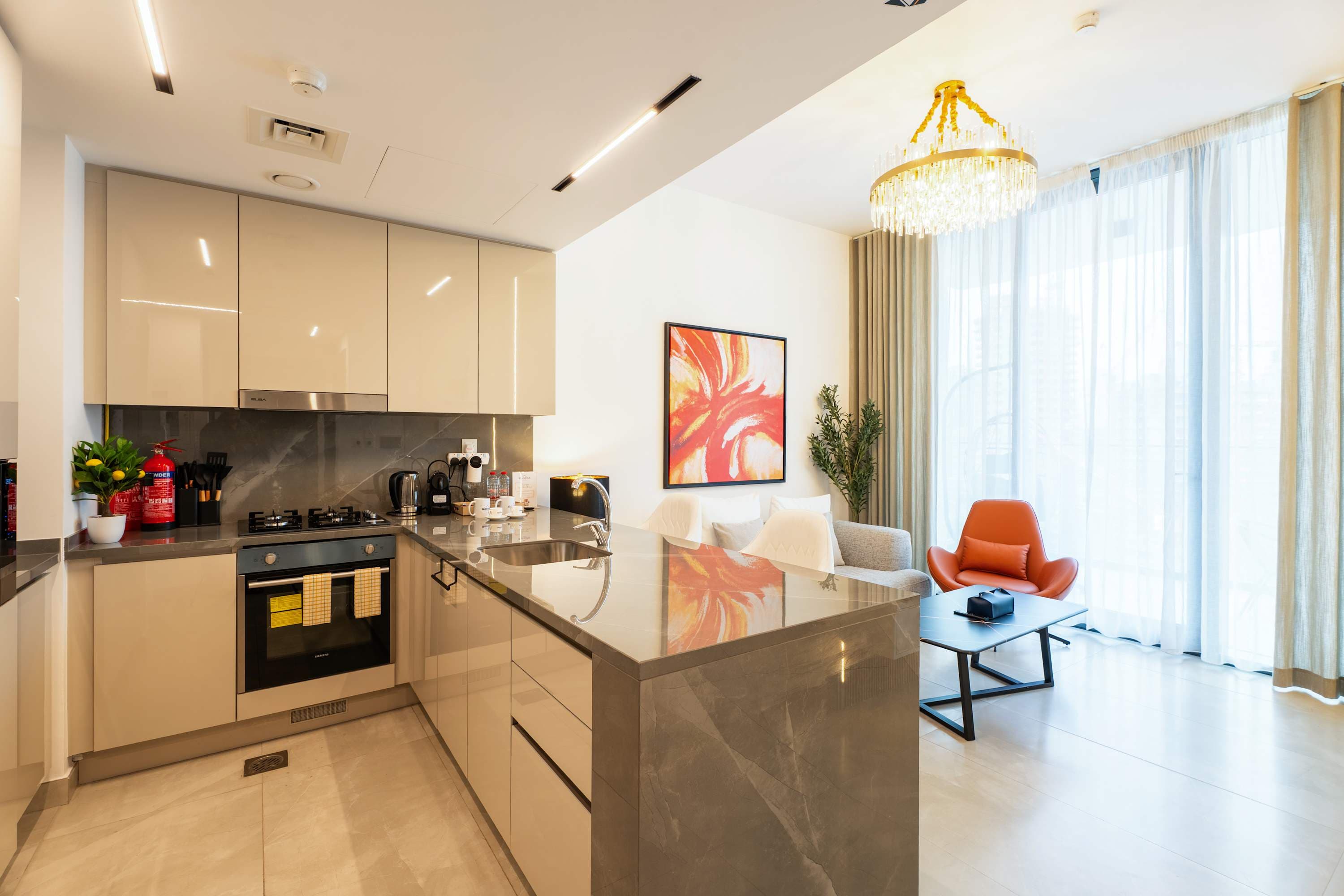 Rentico | Lux 1BR Burj Khalifa View | Business Bay — photo 4