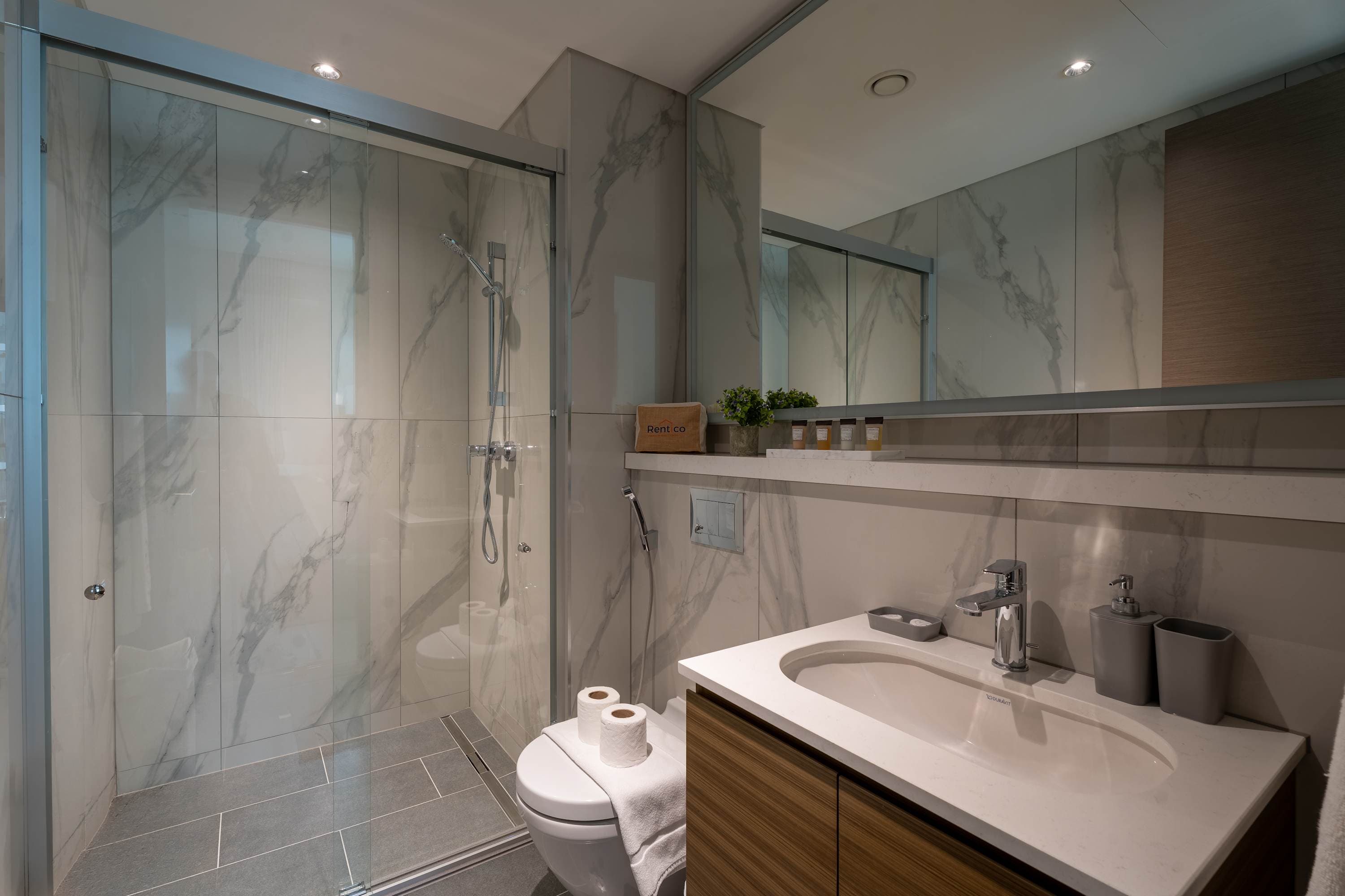 Rentico | 1BR | Pool View | Gym & Desk | Hartland — photo 12