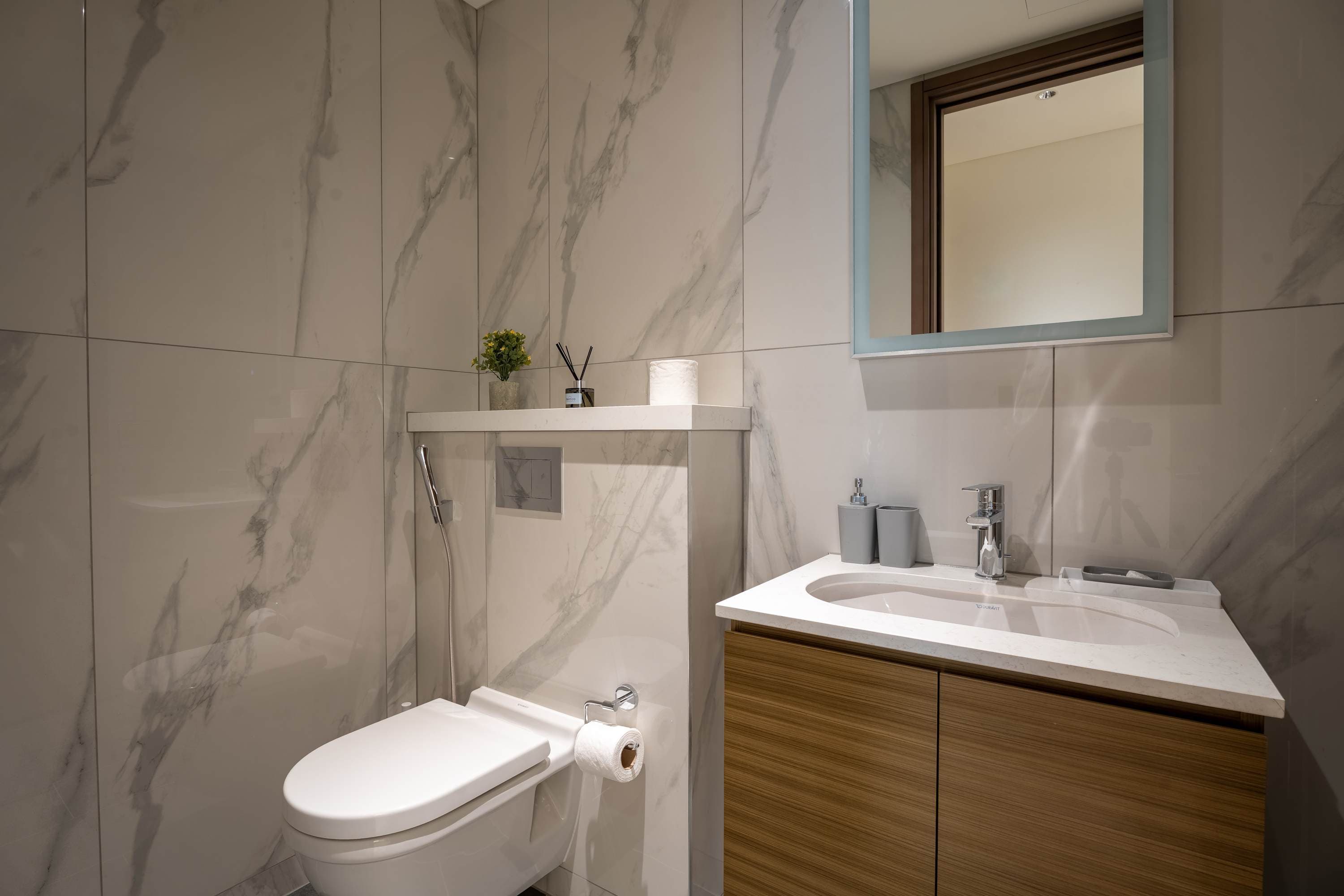 Rentico | 1BR | Pool View | Gym & Desk | Hartland — photo 17