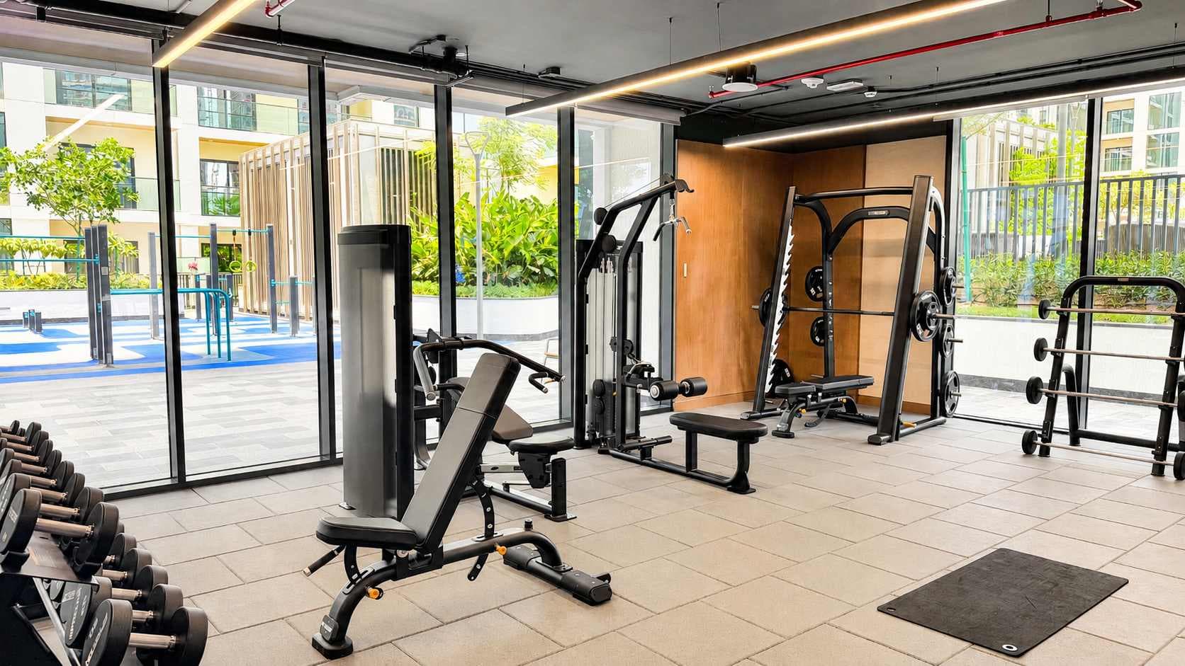 Rentico | 1BR | Pool View | Gym & Desk | Hartland — photo 26
