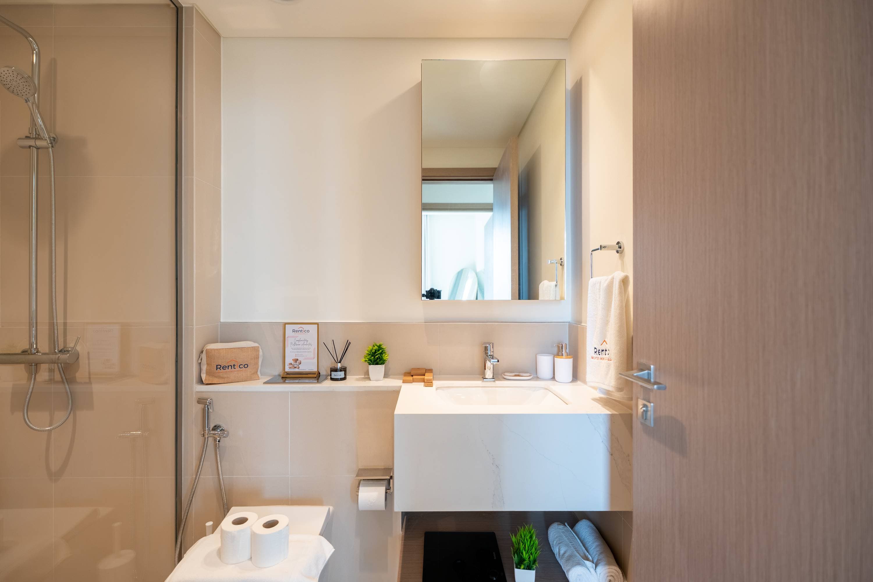 Rentico l Workspace 1BR Hills Park l Pool & Mall — photo 5