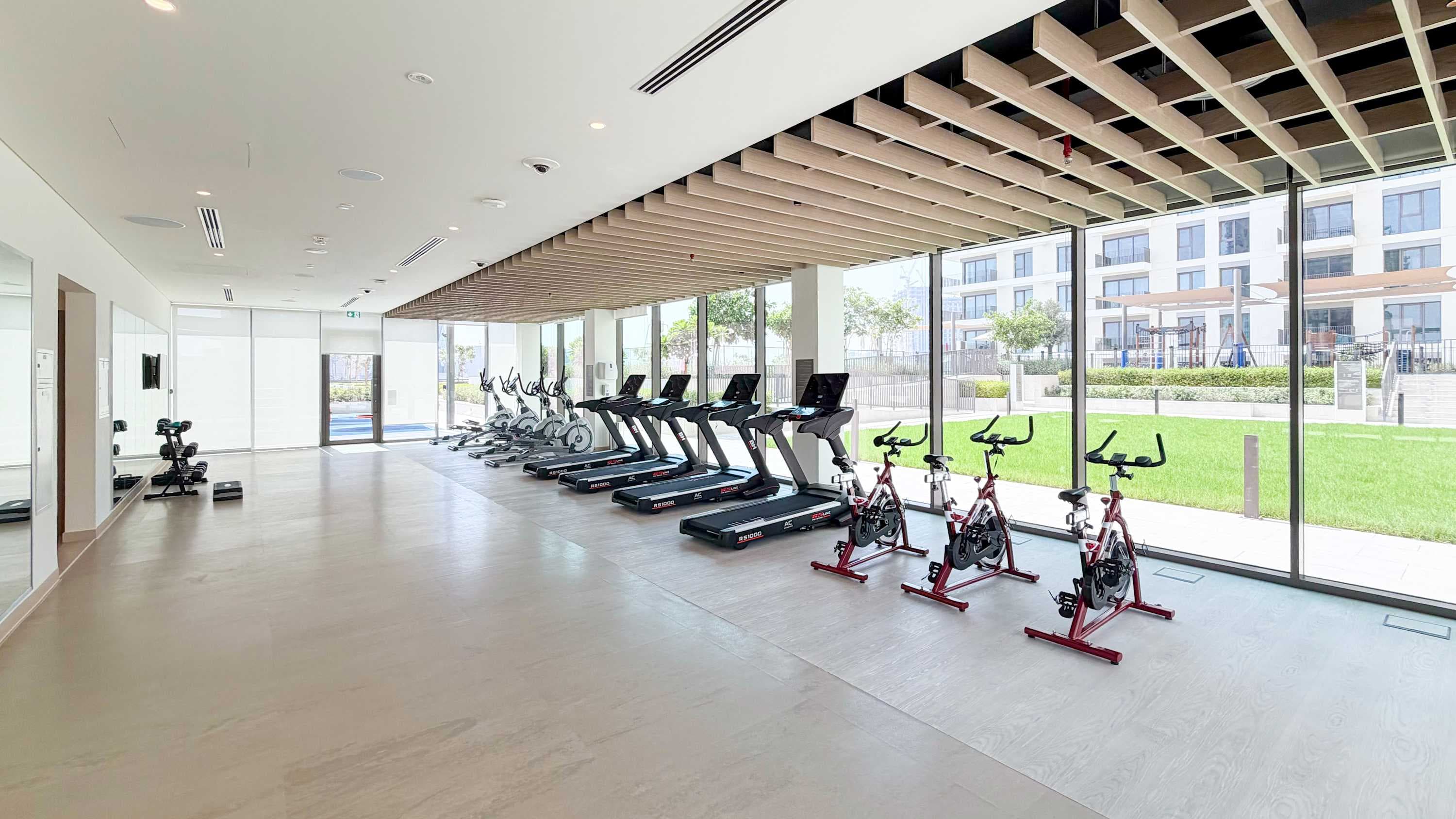 Rentico l Workspace 1BR Hills Park l Pool & Mall — photo 26
