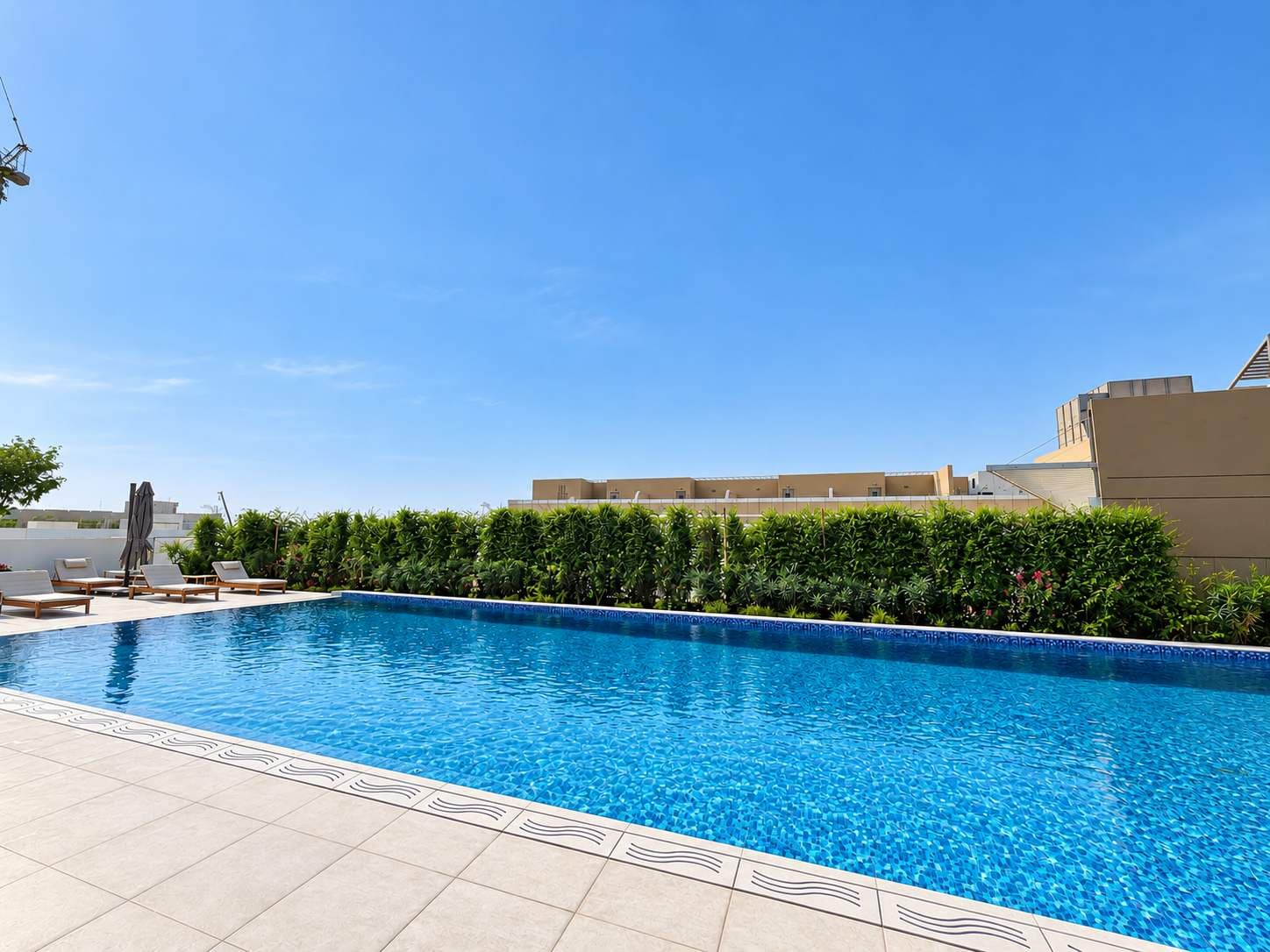 Rentico | 2BR + Office | Pool & Skyline View | JVT โ photo 5