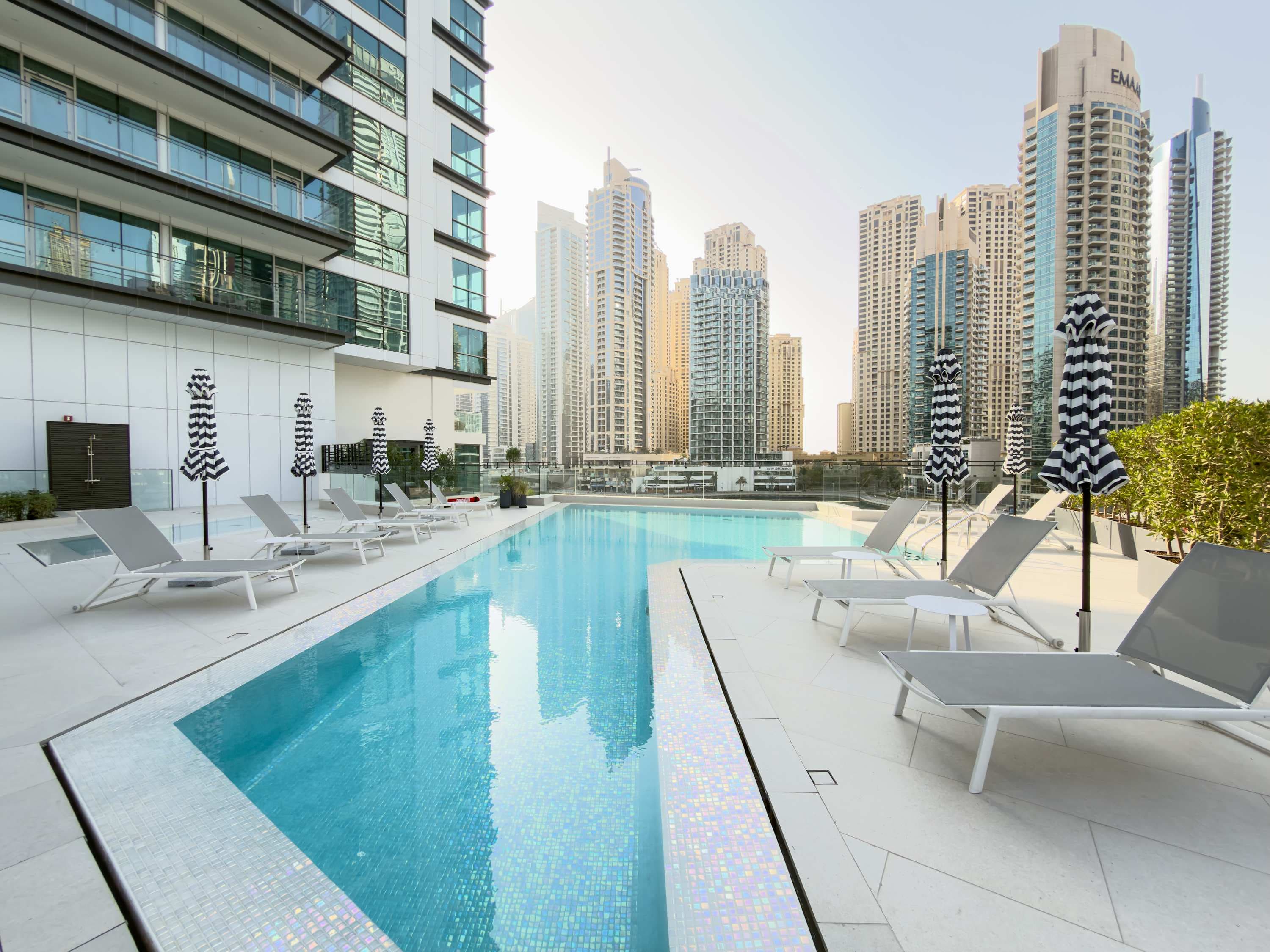 Rentico | 1BR Marina Waterfront | Pool & Cinema โ photo 18