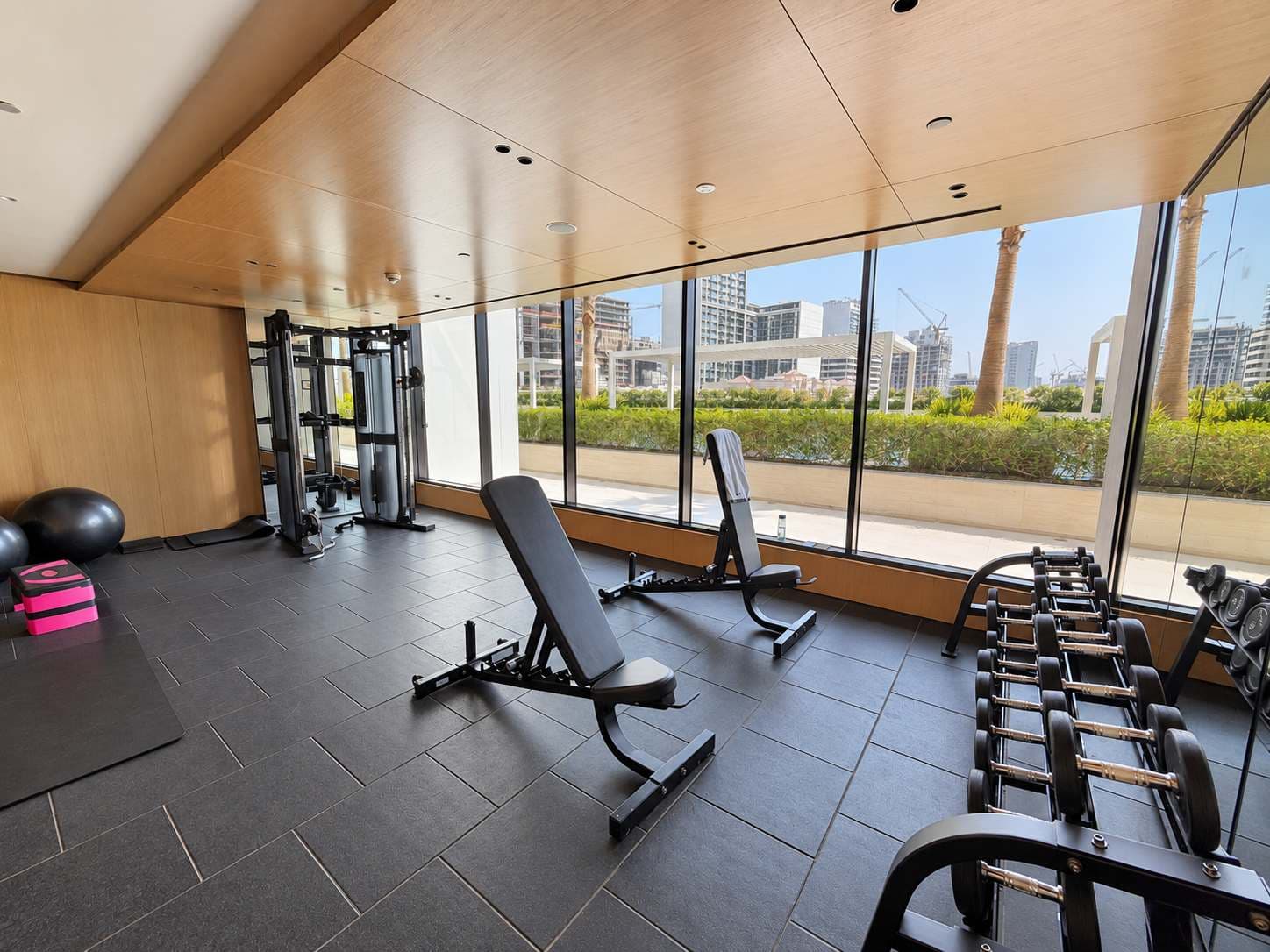 Rentico | 1BR Sleeps 4 | Skyline Balcony & Pool โ photo 20