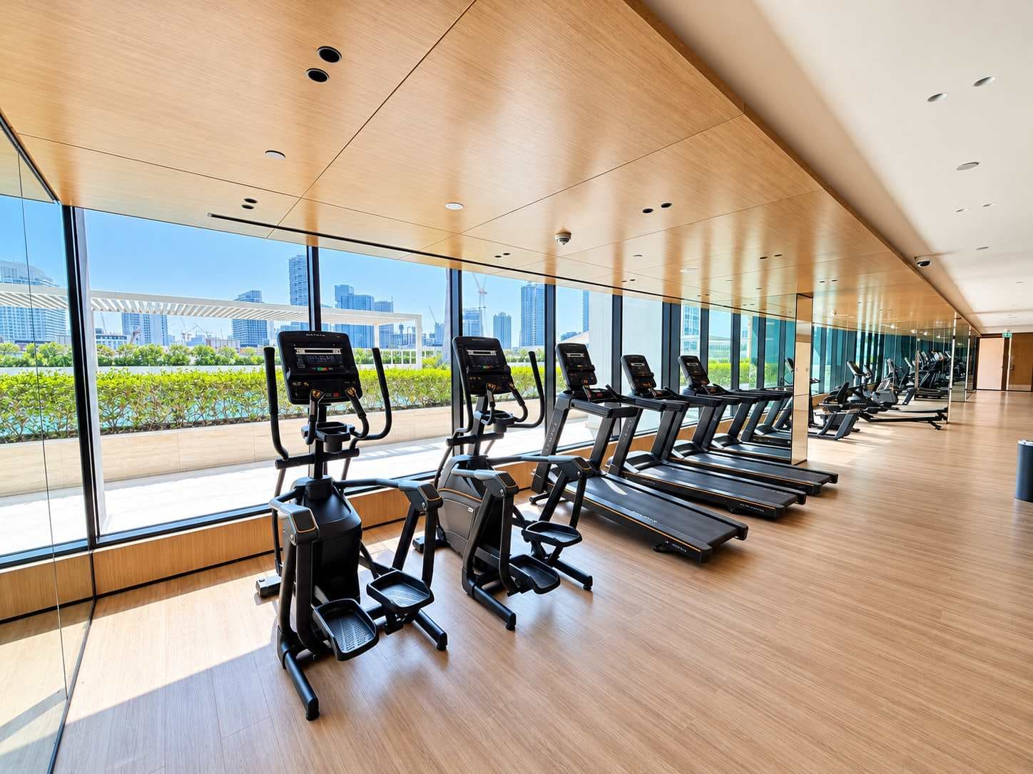 Rentico | 1BR Sleeps 4 | Skyline Balcony & Pool โ photo 22