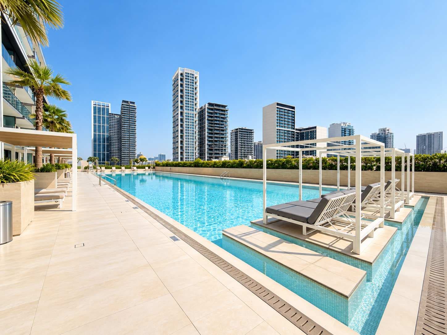 Rentico | 1BR Sleeps 4 | Skyline Balcony & Pool โ photo 5
