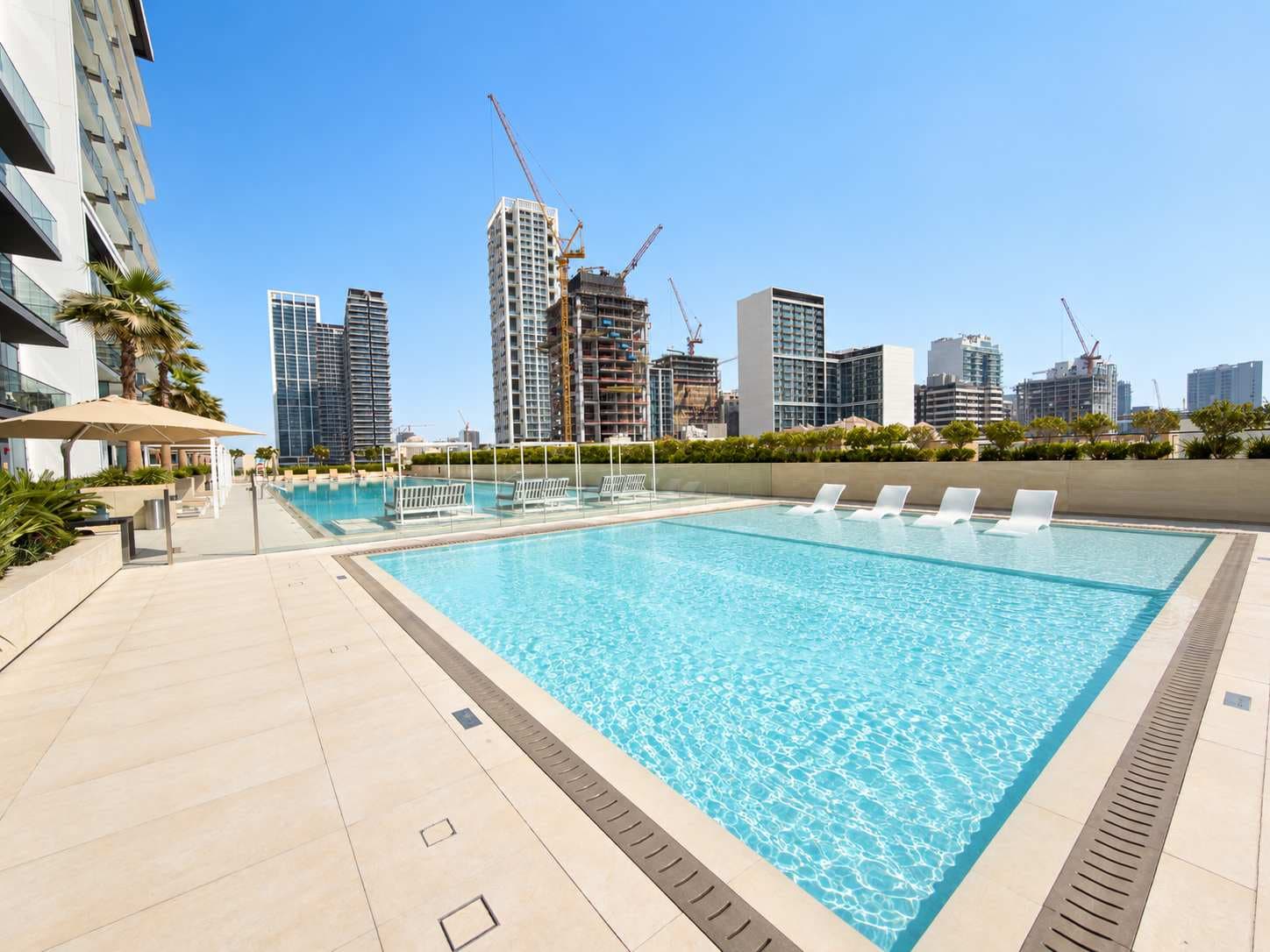 Rentico | 1BR Sleeps 4 | Skyline Balcony & Pool โ photo 15