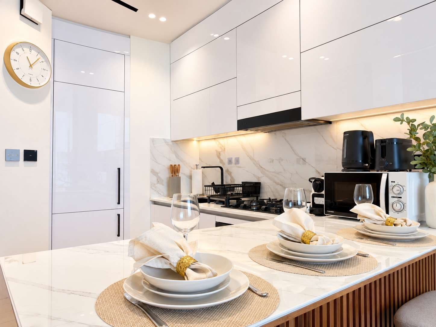 Rentico | 1BR Sleeps 4 | Skyline Balcony & Pool โ photo 10