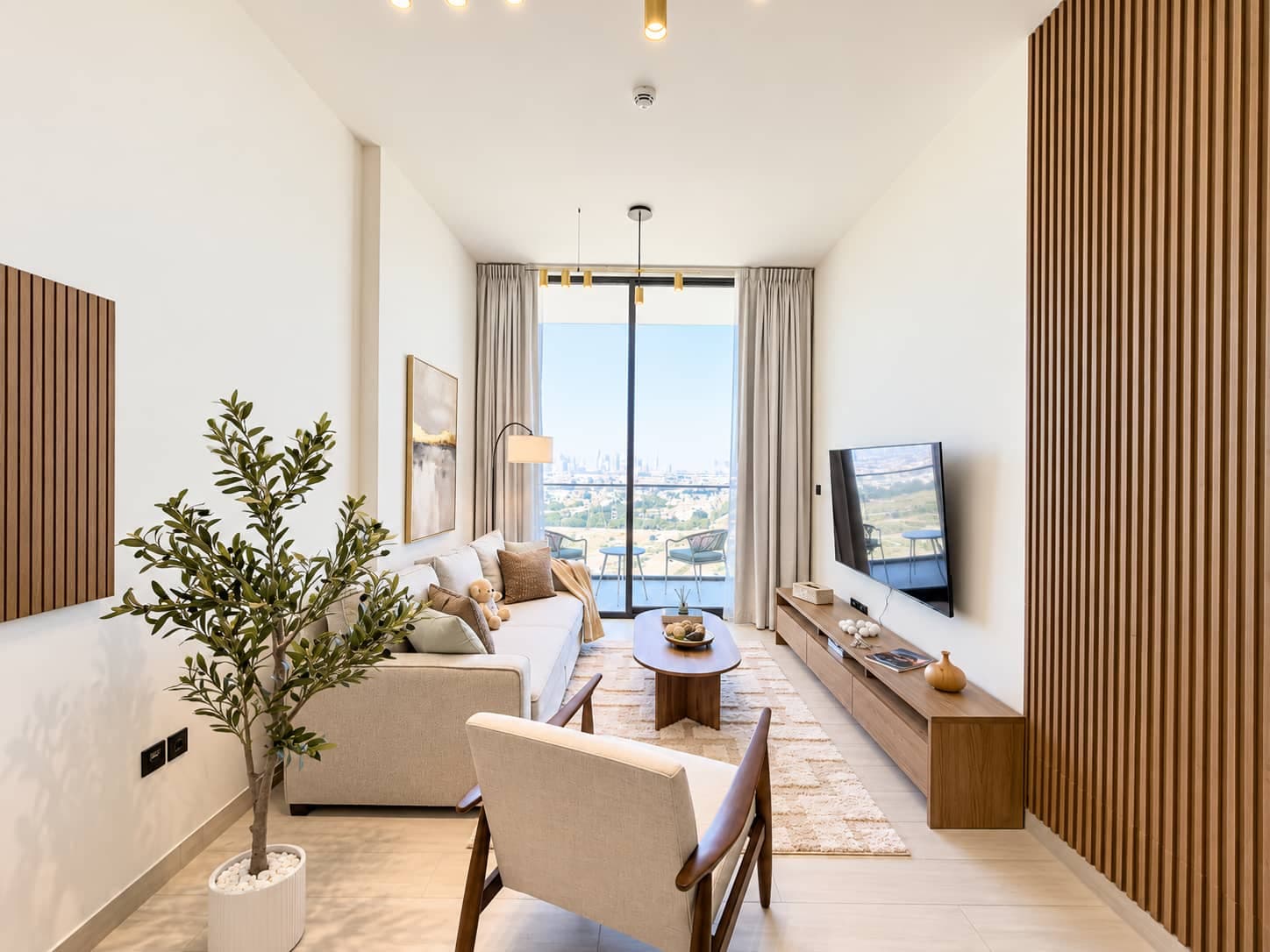 Rentico | 1BR Sleeps 4 | Skyline Balcony & Pool โ photo 2